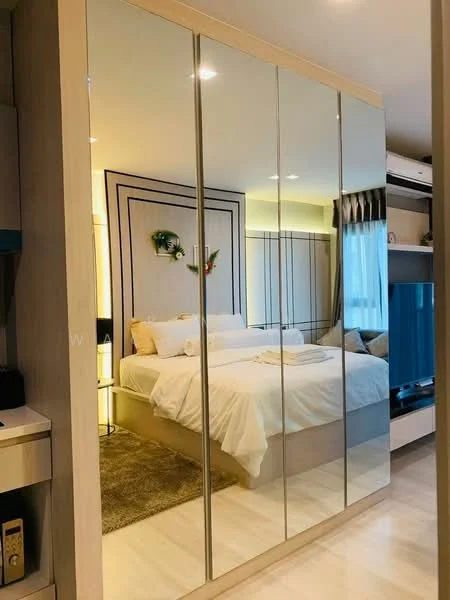 1 Bedroom condo in Life One Wireless