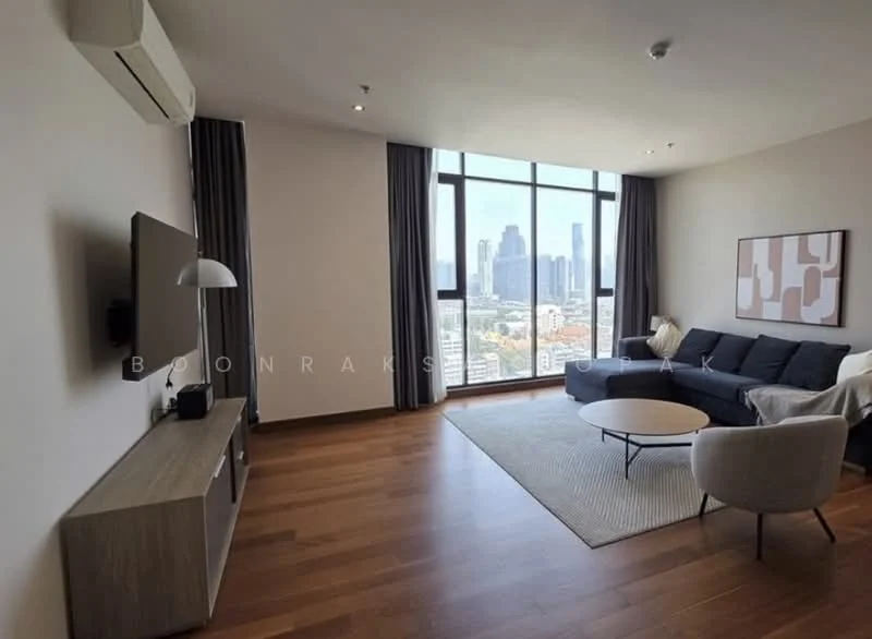3 Bedroom condo in Altitude Symphony Charoenkrung