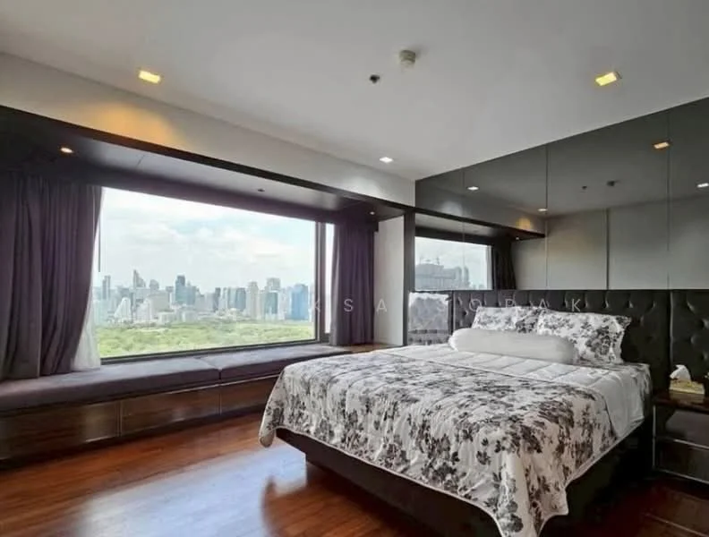2 Bedroom condo in Amanta Lumpini