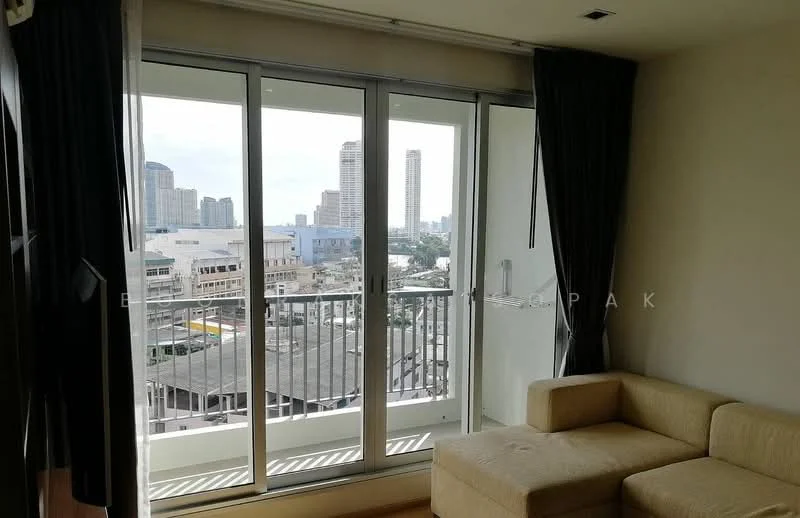 2 Bedroom condo in Rhythm Sathorn