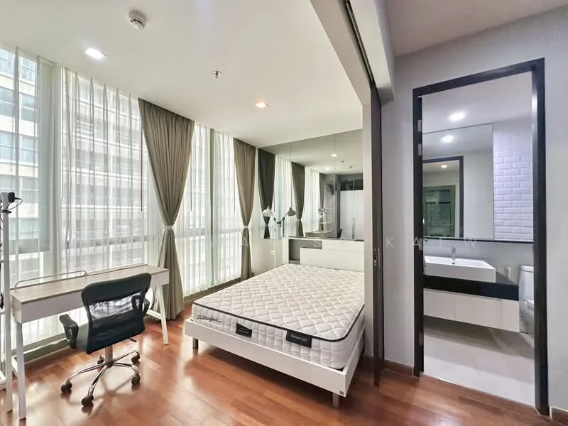 1 Bedroom condo in Wish Signature Midtown Siam