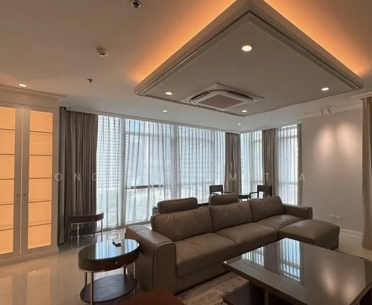 3 Bedroom condo in Athenee Residence