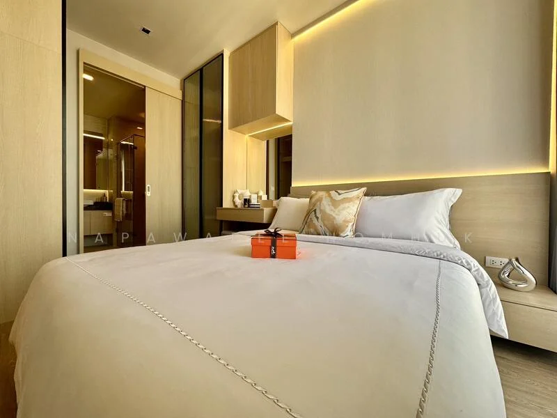 1 Bedroom condo in Noble State 39