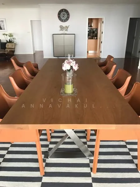 3 Bedroom condo in Tower Park