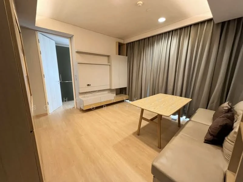 1 Bedroom condo in The Lumpini 24