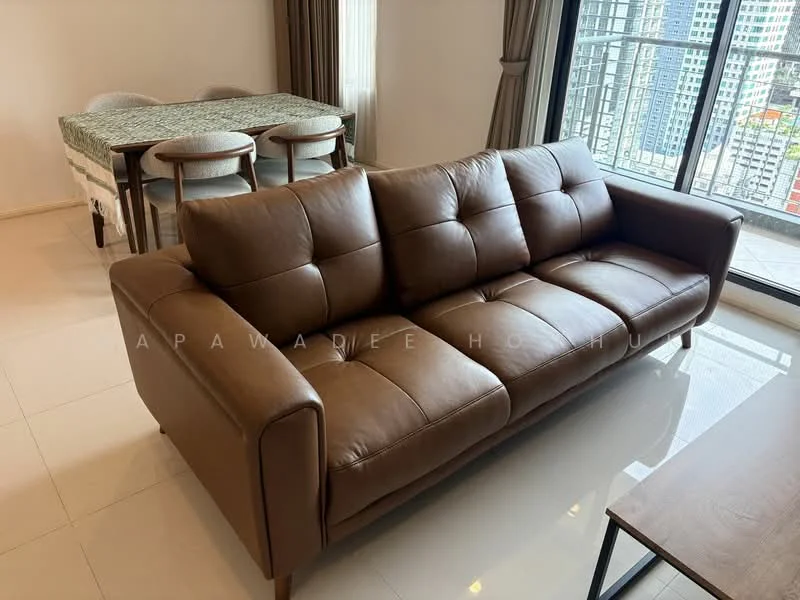 2 Bedroom condo in Villa Asoke