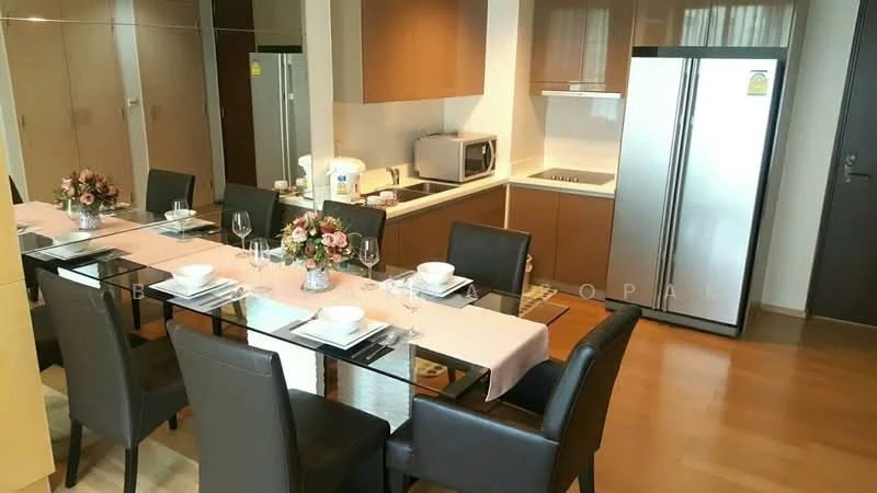 2 Bedroom condo in Siri At Sukhumvit