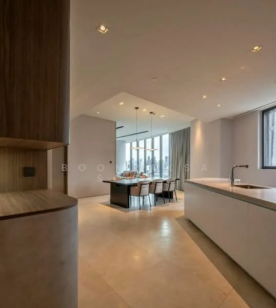2 Bedroom condo in Banyan Tree Residences Riverside
