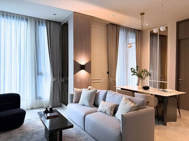 2 Bedroom condo in Hyde Heritage Thonglor