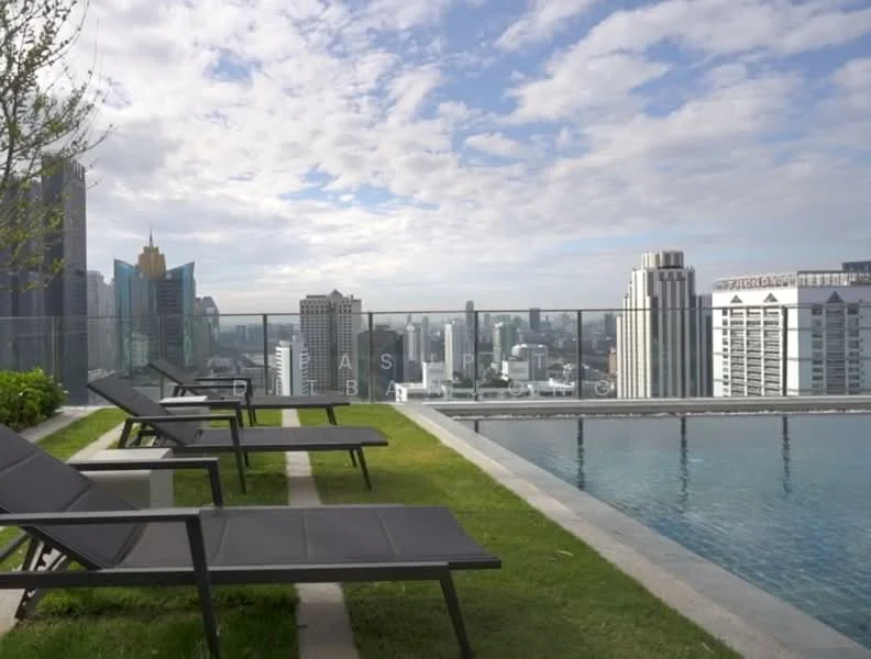 1 Bedroom condo in Noble Recole