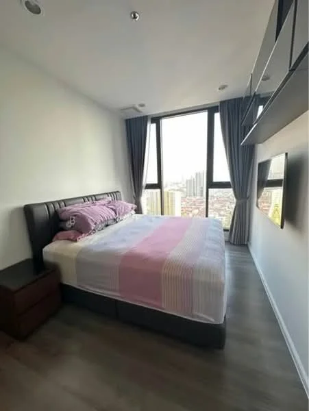 2 Bedroom condo in Whizdom Essence