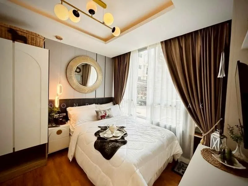 2 Bedroom condo in The Kris Express 2