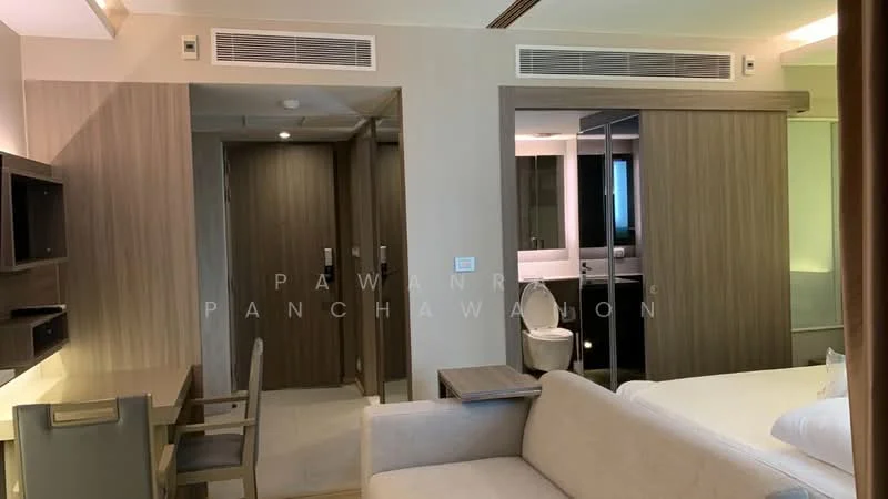 1 Bedroom condo in Urbitia Thonglor