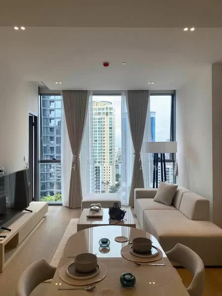 1 Bedroom condo in The Strand Thonglor