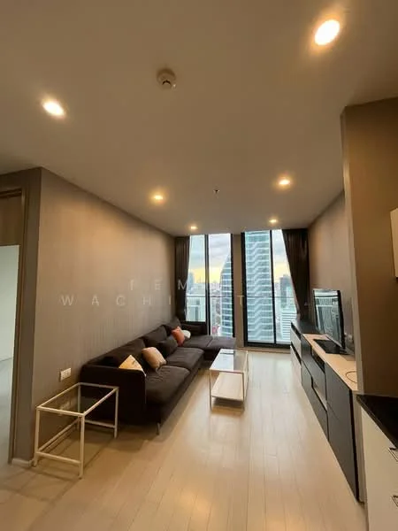 2 Bedroom condo in Noble Ploenchit