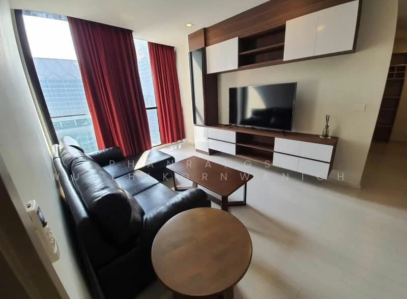 2 Bedroom condo in Noble Ploenchit