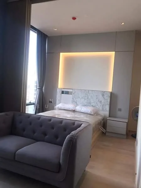 1 Bedroom condo in ASHTON Silom
