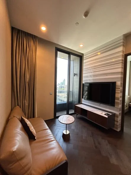 1 Bedroom condo in The Esse Sukhumvit 36