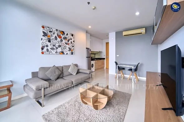 1 Bedroom condo in Circle Condominium