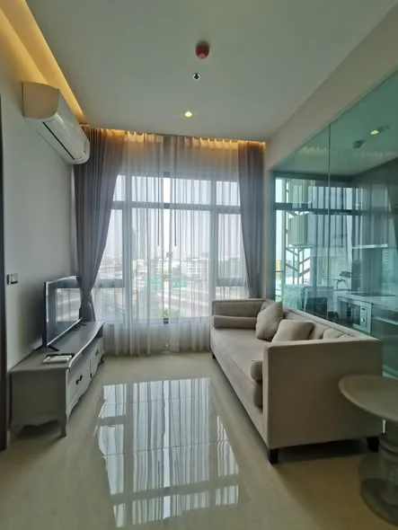 1 Bedroom condo in Mayfair Place Sukhumvit 50
