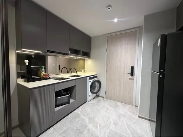 2 Bedroom condo in Chapter Thonglor 25