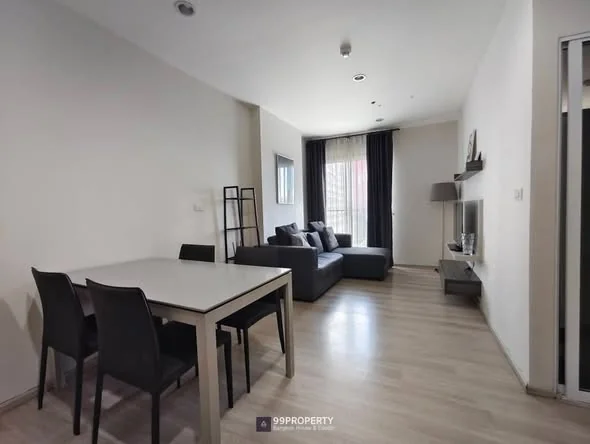 2 Bedroom condo in Centric Huai Khwang Station