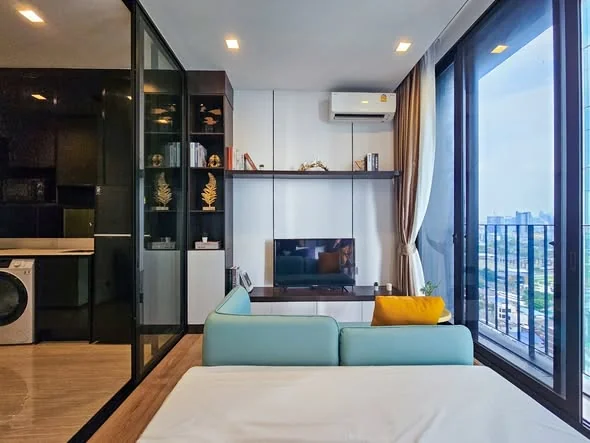 1 Bedroom condo in Noble Around Ari