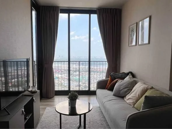1 Bedroom condo in Oka Haus Sukhumvit 36