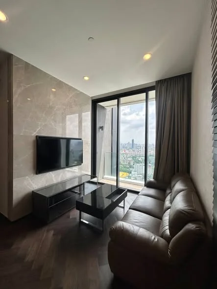 2 Bedroom condo in The Esse Sukhumvit 36