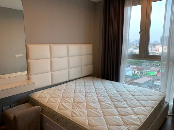 1 Bedroom condo in Chewathai interchange