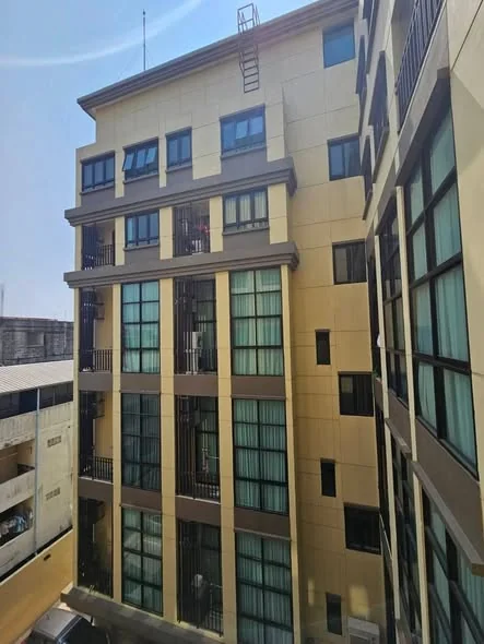 1 Bedroom condo in Thames Residence