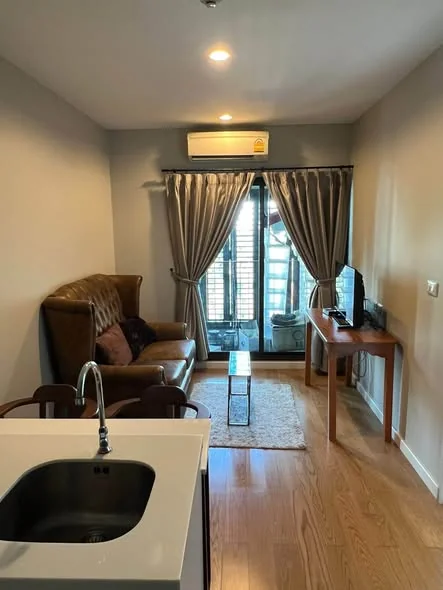 1 Bedroom condo in Condolette Dwell Sukhumvit 26