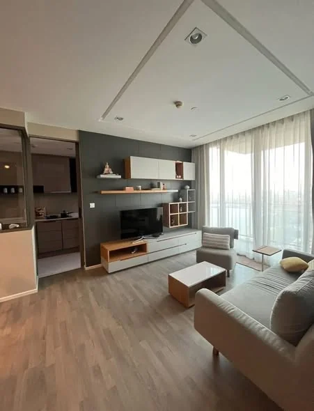 2 Bedroom condo in 333 Riverside