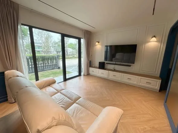 4 Bedroom condo in Centro Bangna-Wongwean