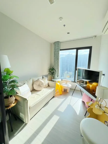 2 Bedroom condo in Life Asoke-Rama 9