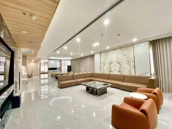 4 Bedroom condo in Supalai Oriental Sukhumvit 39