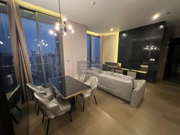 2 Bedroom condo in The Esse at Singha Complex