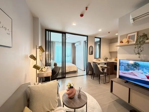 1 Bedroom condo in Life Sathorn Sierra