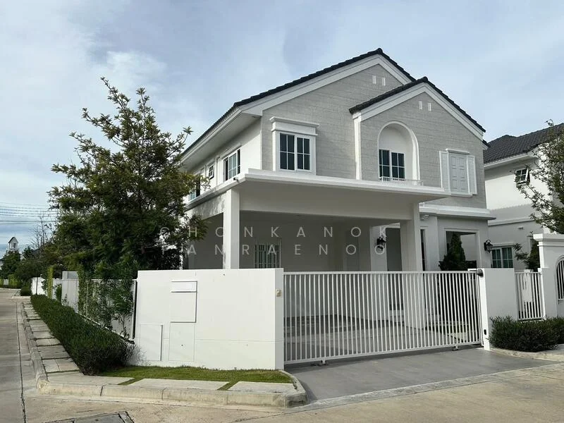 3 Bedroom condo in Chaiyapruek Bangna Km 15