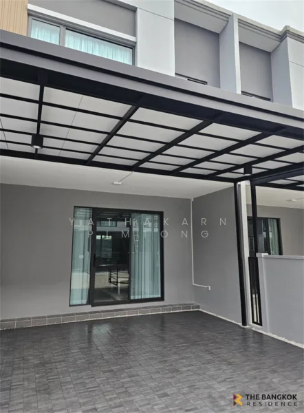 3 Bedroom condo in Pleno Sukhumvit-Bangna 3
