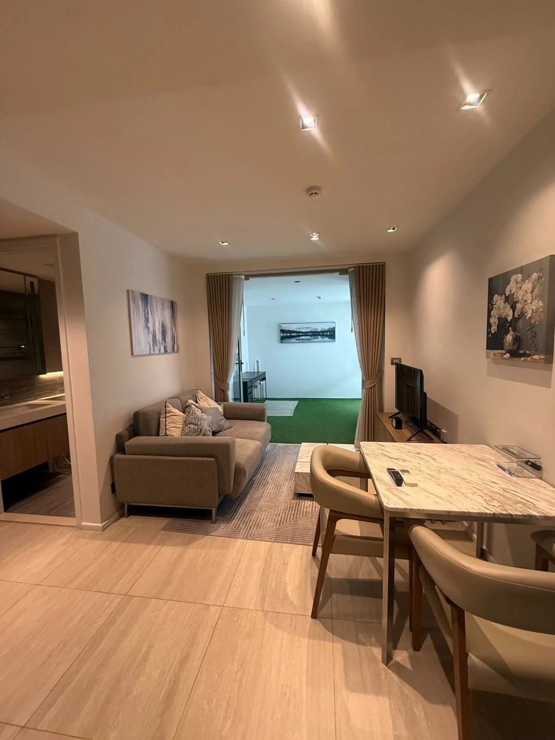 1 Bedroom condo in Craft Ploenchit
