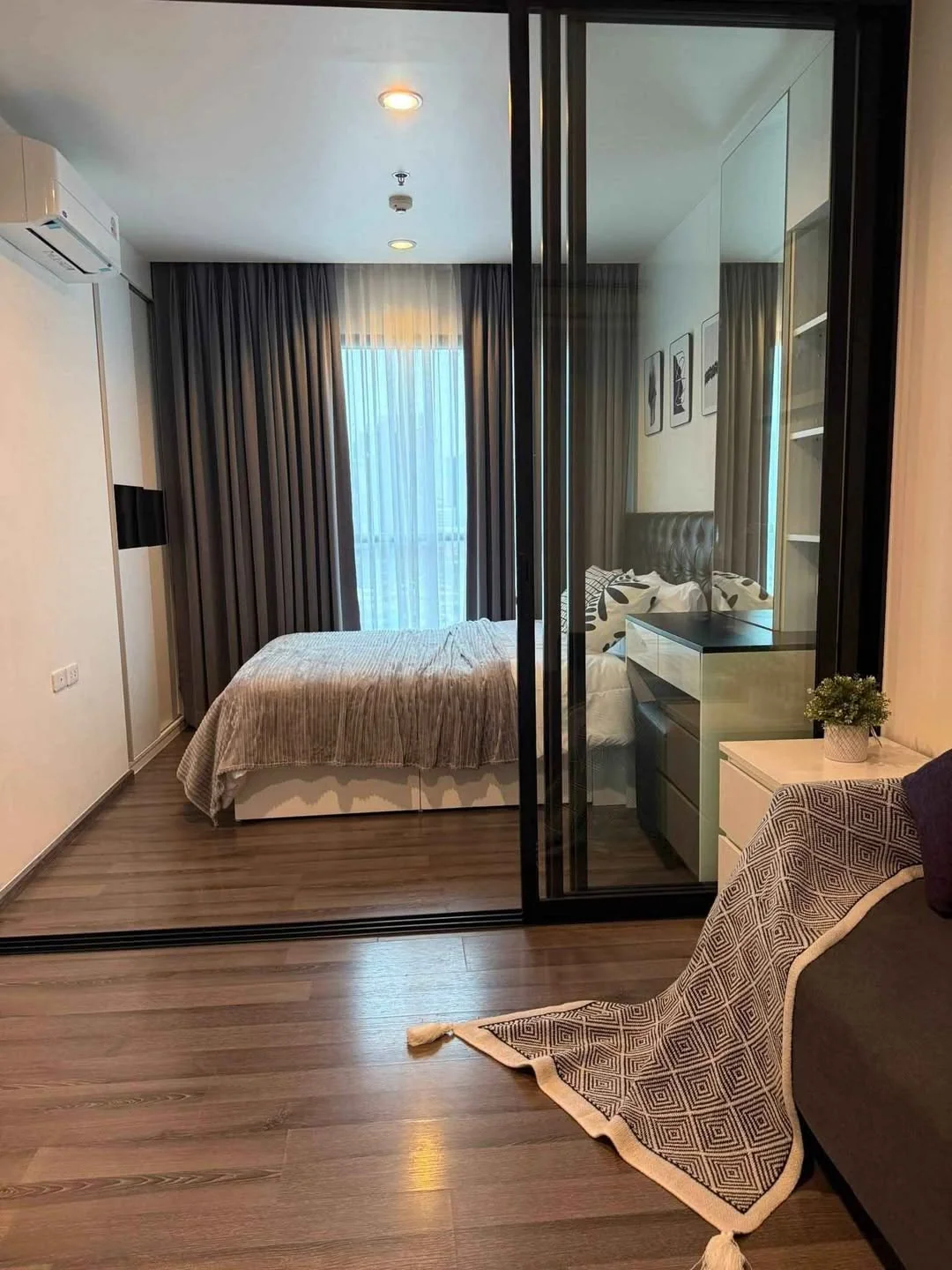 1 Bedroom condo in The Base Park West Sukhumvit 77