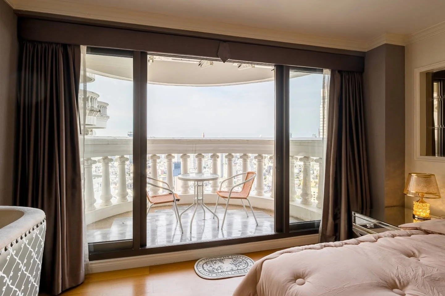1 Bedroom condo in State Tower