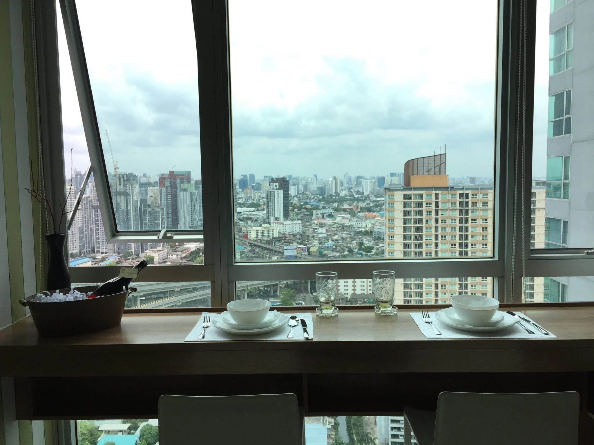 1 Bedroom condo in Rhythm Sukhumvit 50