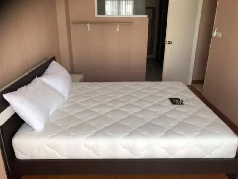 2 Bedroom condo in Airlink Residence
