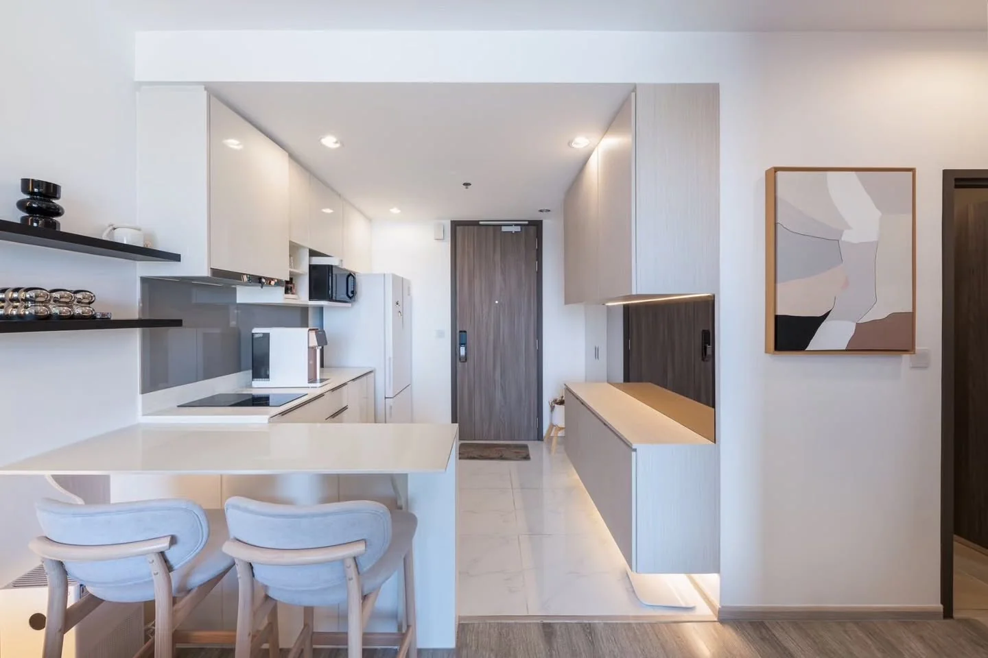2 Bedroom condo in IDEO Mobi Sukhumvit 66