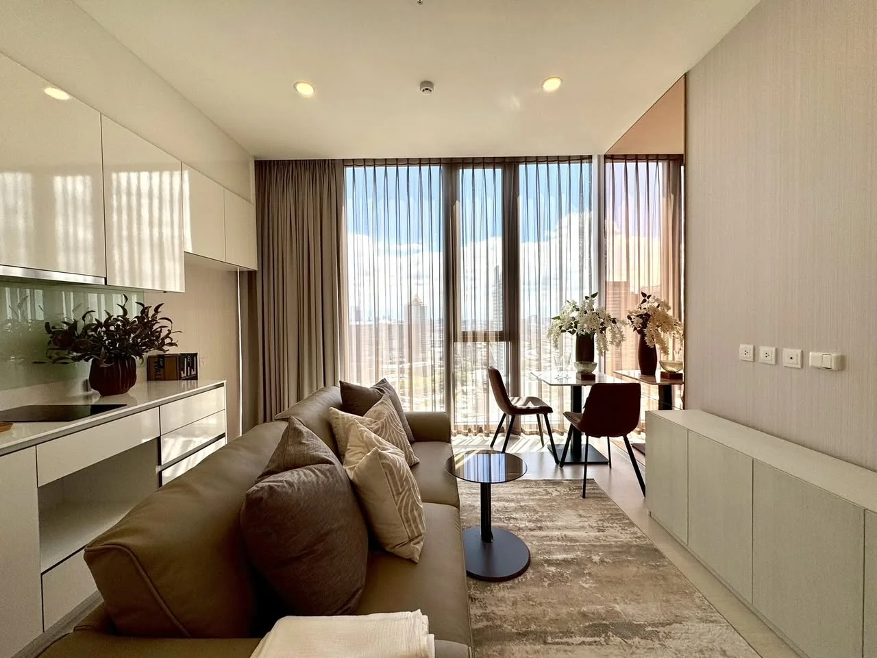 2 Bedroom condo in Mazarine Ratchayothin