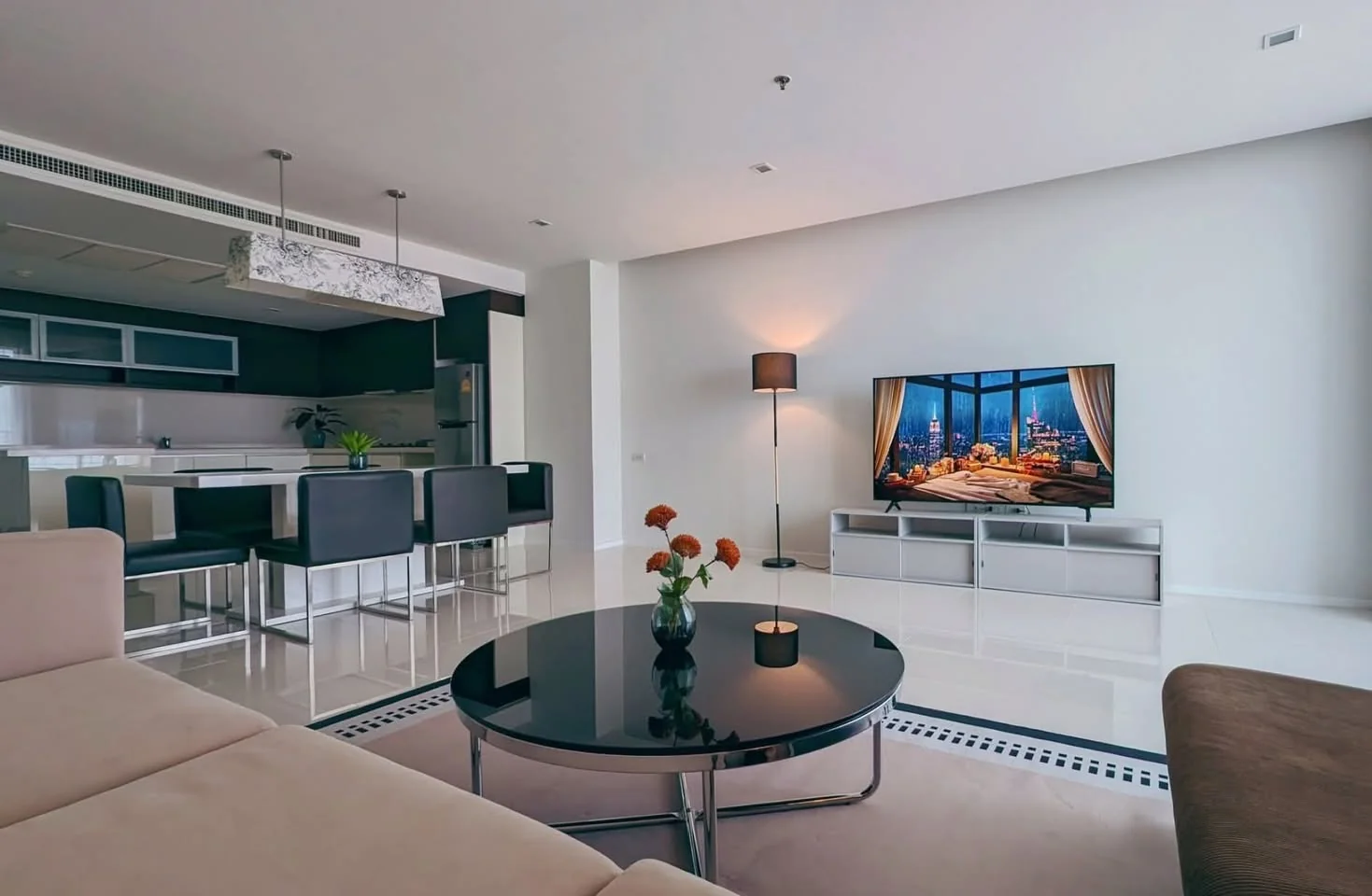 3 Bedroom condo in Sathorn Prime Residence