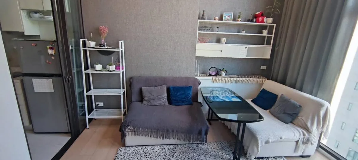 1 Bedroom condo in Chewathai Residence Asoke