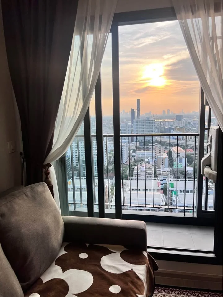 2 Bedroom condo in Aspire Onnut Station